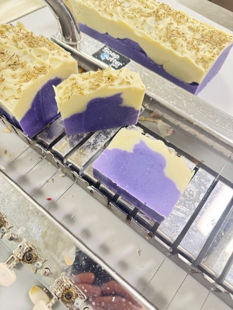 Cedarwood Lavender Handcrafted Soap Bar [Essential Oil]