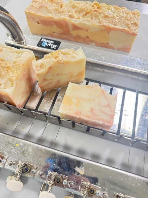 Juicy Glow Handcrafted Soap Bar [All Natural Fragrance]
