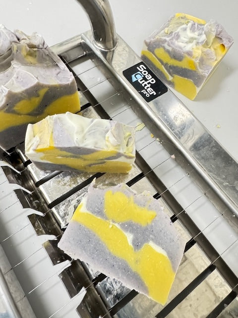 Lavender & Lemongrass Handcrafted Soap Bar [Essential Oil Blend]