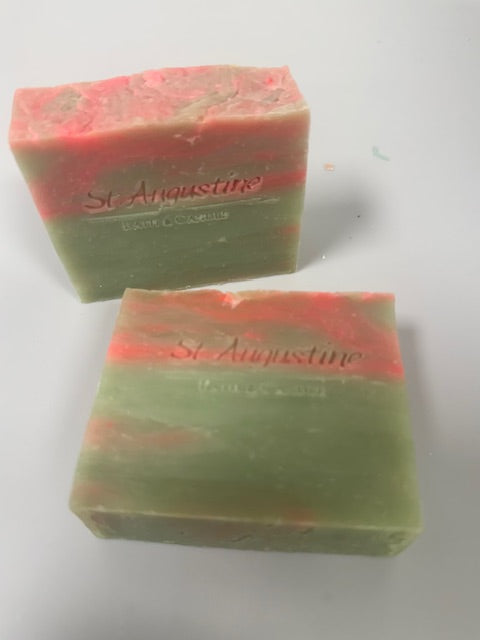 Lilies and Berries Handcrafted Soap Bar [All Natural Fragrance]