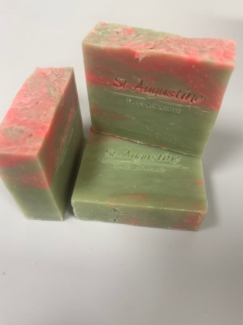 Lilies and Berries Handcrafted Soap Bar [All Natural Fragrance]