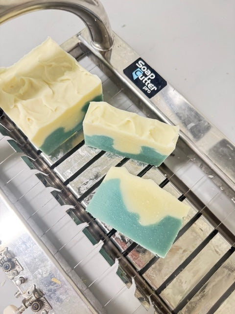Australian Tea Tree Handcrafted Soap Bar [Essential Oil Blend]