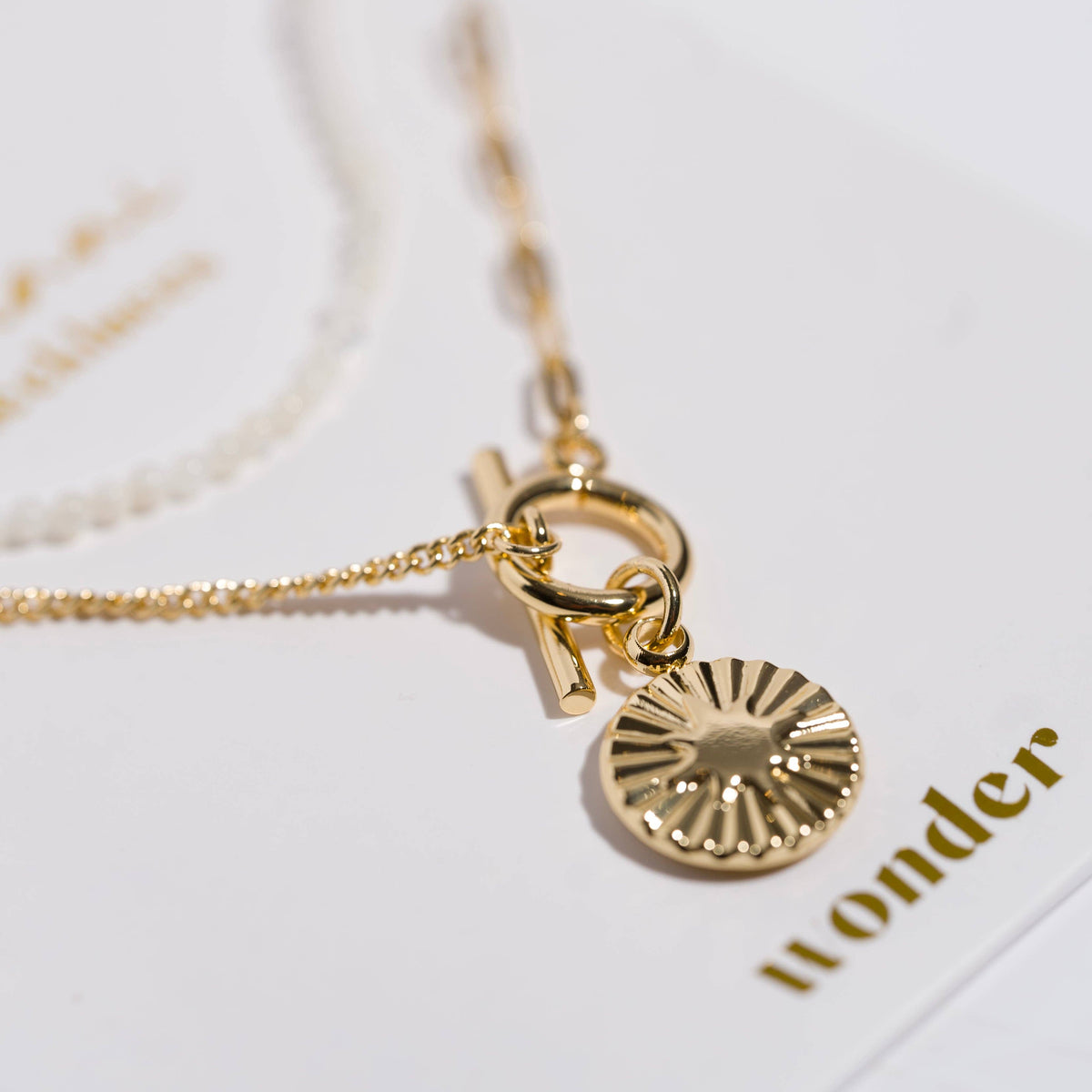 "Wonder" Gold Star with White Bead Necklace Set